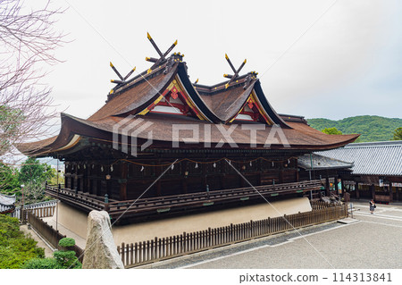 岡山吉備津神社國寶正殿 114313841