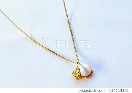 Lovely cat's eye pendant Lovely cat's eye pendant 114313891
