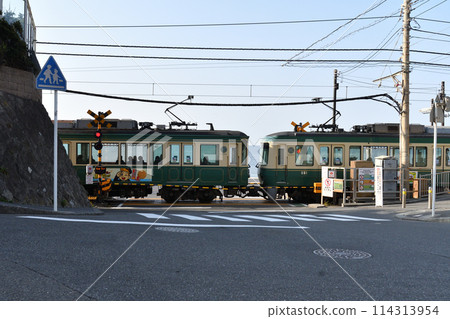 以《灌籃高手》聞名的鎌倉高中站鐵道口 114313954