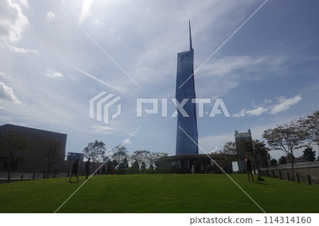 Merdeka 118, artificial turf and scenery 114314160