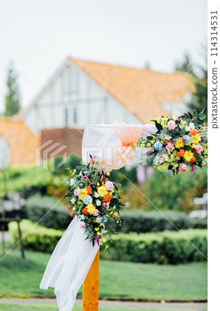 image of garden wedding 114314531