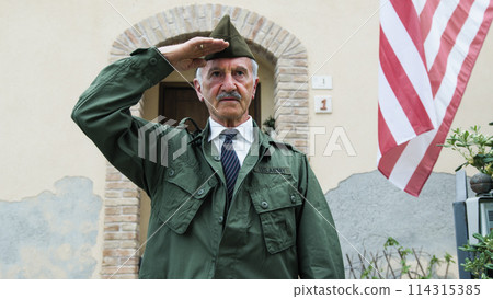 American First World War Veteran Military Salute 114315385