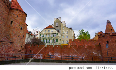 Barbican fortress in the historic center of Warsaw. Poland. Barbican fortress in the historic center of Warsaw. Poland. 114315799