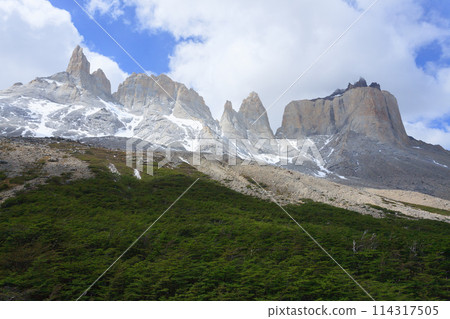 French Valley landscape, Torres del Paine, Chile 114317505