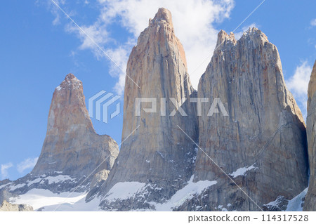 Base Las Torres viewpoint, Torres del Paine, Chile 114317528