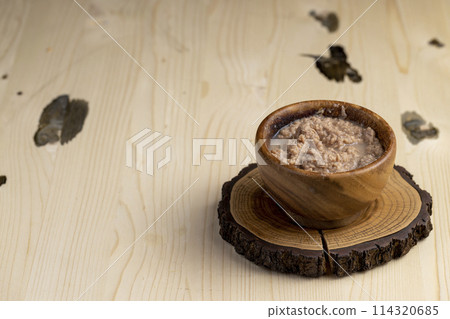 canned fish from finely chopped stewed tuna fillet 114320685