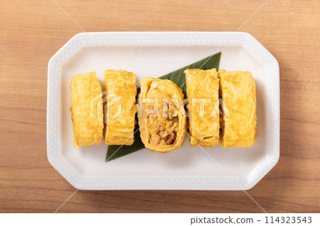 Egg roll with minced chicken 114323543