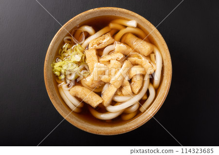 炒烏龍麵 114323685