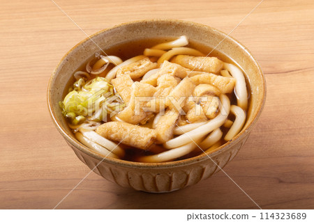 Deep-fried chopped udon noodles Deep-fried chopped udon noodles 114323689