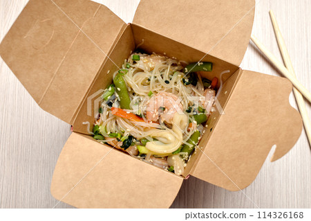 wok funcheza with shrimp and vegetables from food delivery wok funcheza with shrimp and vegetables from food delivery 114326168