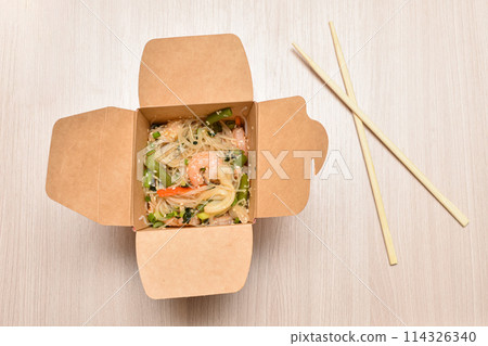 wok funcheza with shrimp and vegetables from food delivery wok funcheza with shrimp and vegetables from food delivery 114326340