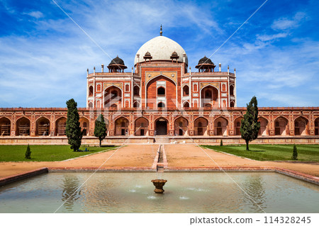 Humayun's Tomb. Delhi, India 114328245