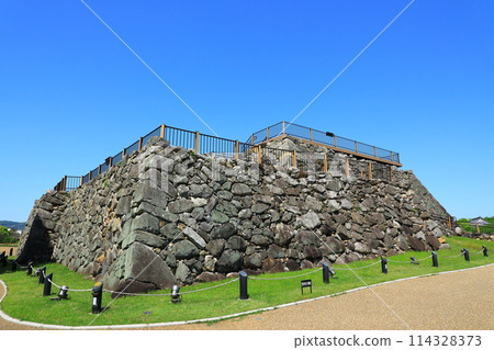 Yamatokoriyama City, Nara Prefecture Koriyama Castle Ruins, Tenshudai 114328373