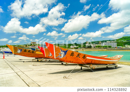 Dragon Boat Dragon Boat 114328892