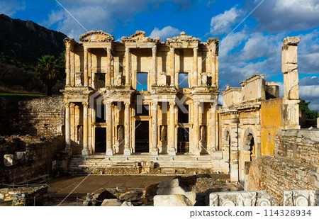 Celsus library in Ephesus 114328934