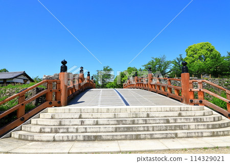 Gokuraku Bridge, Koriyama Castle Ruins, Yamatokoriyama City, Nara Prefecture 114329021