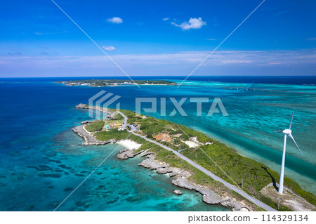 【沖繩/宮古島】用無人機拍攝西平安名崎、池間島、池間大橋和宮古島美麗的藍色大海⑧ 114329134