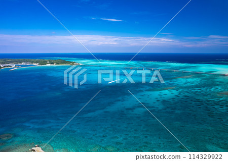 [Okinawa, Miyakojima] Drone shot of Ikema Island and the blue sea near Ikema Ohashi Bridge ② 114329922