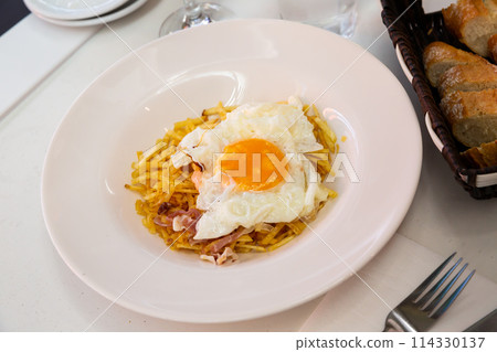 Traditional Catalonian dish Huevo cabreado Traditional Catalonian dish Huevo cabreado 114330137
