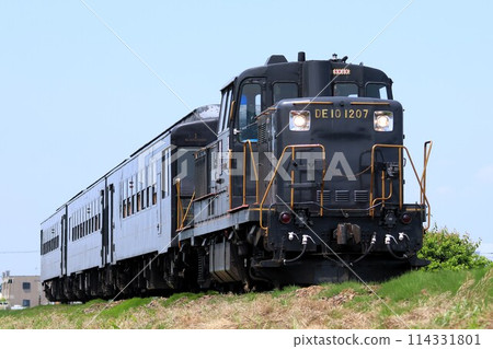 [JR九州]DE10型+50系「由布院」（九大本線：田主丸～築後吉井） 114331801