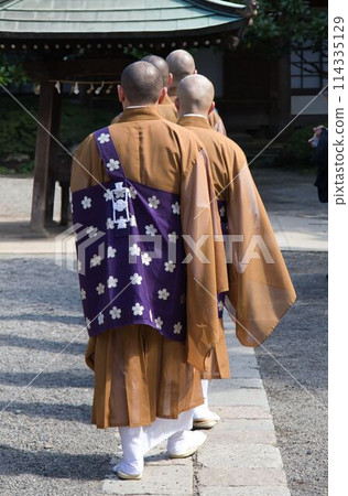 Monk Monk 114335129