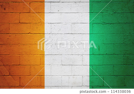 Flag of Ivory Coast painted on a wall 114338036