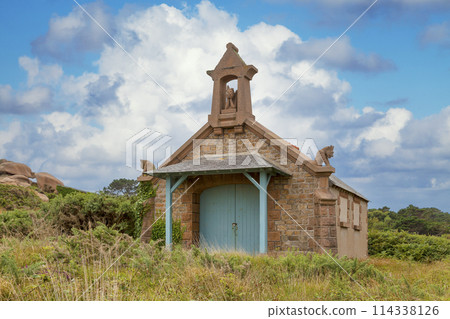 The Devil's Chapel in Perros-Guirec 114338126