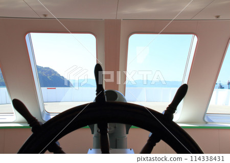 A tourist facility modeled after a wheelhouse 114338431