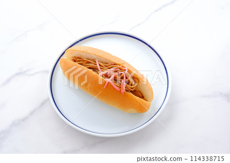 懷舊醬炒麵麵包 114338715