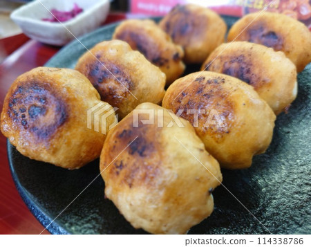 蓬鬆的炸餃子 114338786