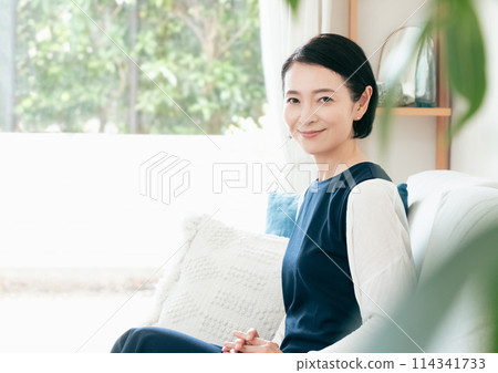 中年女子 114341733