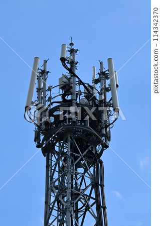Communication image (radio tower: base station) 114342370