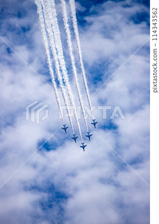 天空中的尾跡,藍色脈衝 天空中的尾跡,藍色脈衝 114343562