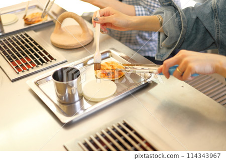 Soka Senbei Hand-baked Experience Soka Senbei Hand-baked Experience 114343967