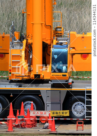 All-terrain cranes (self-propelled cranes) 114344131