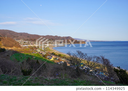 The townscape of Toyoura town as seen from somewhere in the town 114349925