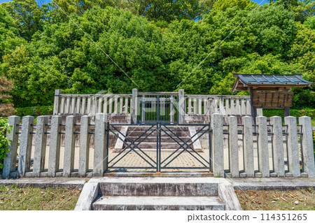 Asuka Village, Nara Prefecture, Emperor Monmu's 42nd Emperor, Hikokuma Ankookakami Mausoleum 114351265