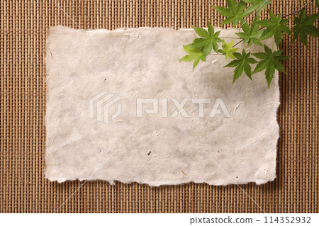 日本紙和藍色秋葉的背景資料 日本紙和藍色秋葉的背景資料 114352932