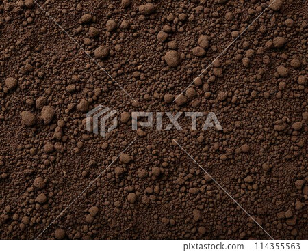 深棕色土壤 114355563