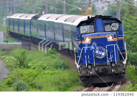 千歲線 北廣島～惠庭 JR 北海道 DD51-1138+DD51+JR 東日本 24 系 北斗星 114362840