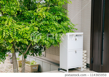 帶送貨箱的入口 帶送貨箱的入口 114365950