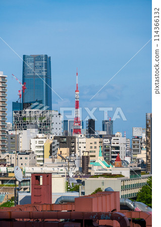 View of the Tokyo metropolis' symbolic tower | Photographed from the Harajuku area towards Minato Ward, Roppongi, and Azabudai 114366132