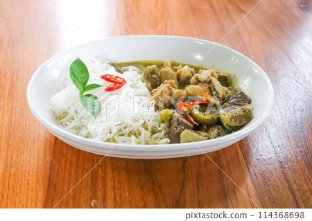 chicken curry , green curry chicken or chicken soup with vermicelli 114368698
