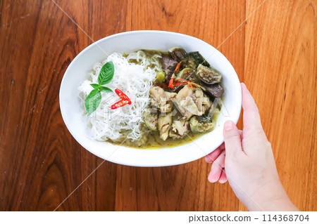 chicken curry , green curry chicken or chicken soup with vermicelli or Spicy Chicken Soup 114368704