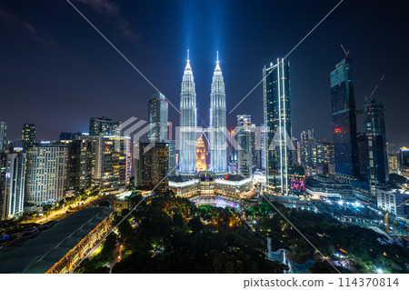 Petronas Twin Towers, Kuala Lumpur, Malaysia Petronas Twin Towers, Kuala Lumpur, Malaysia 114370814