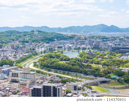 [Aerial view] Okayama city and Korakuen_1 114370931