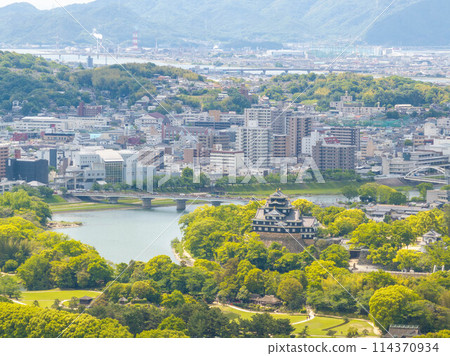 [Aerial view] Okayama city and Korakuen_3 114370934