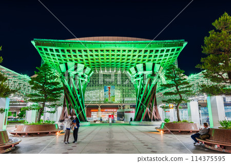 Kanazawa Station Lighted-up Hair Gate Kanazawa Station Lighted-up Hair Gate 114375595