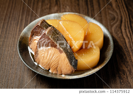 First brown egg 114375912