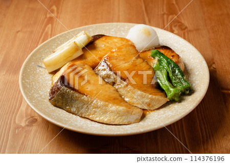 Teriyaki with grilled 114376196